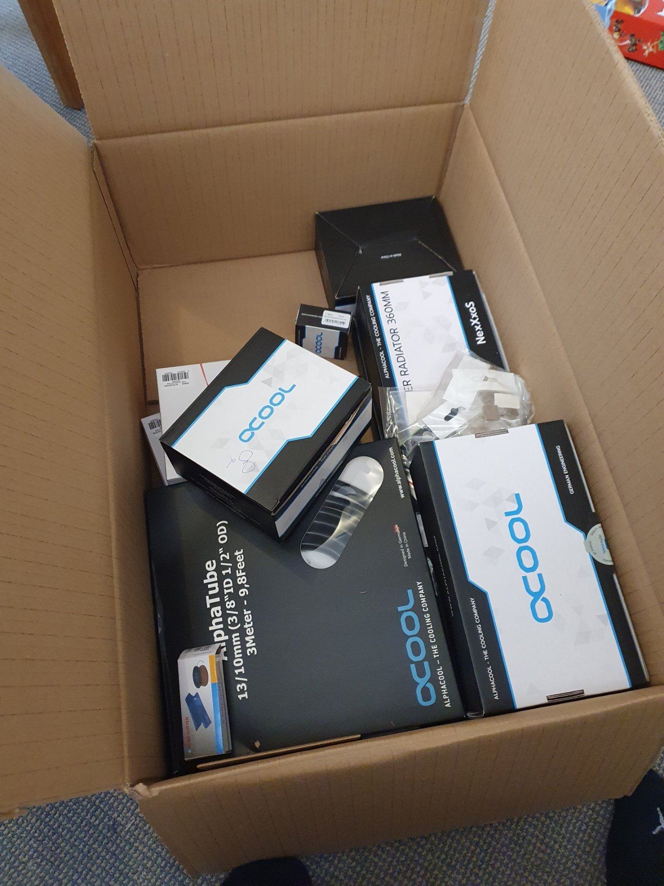 Alphacool.jpg
