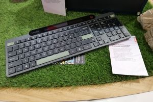 Lenovo Yoga Solar PC Concept 